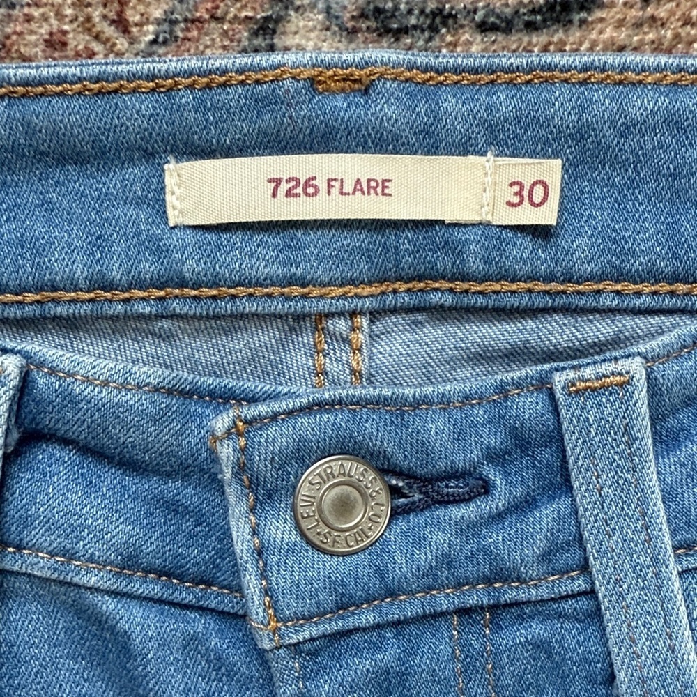 LEVI’S 726 High Rise Flare Jeans Size 30 - Picture 3 of 13